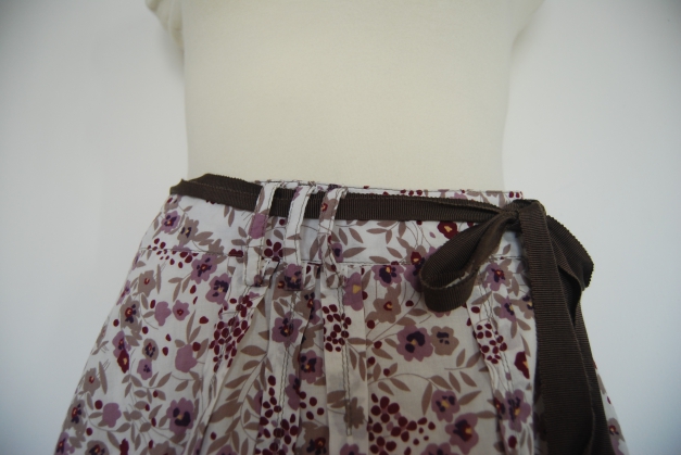 OUI   Blümchen  Flower-Power  Rock  Trendi