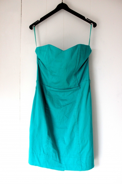 super hübsches türkises Kleid