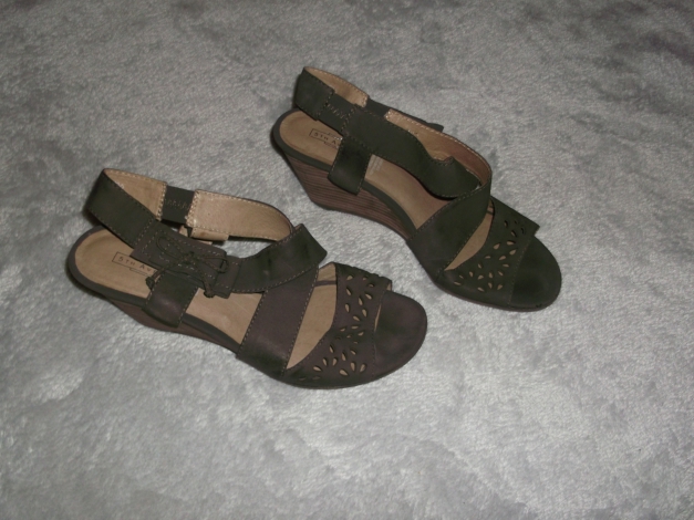 Sandalen mit Keilabsatz, 5th Avenue