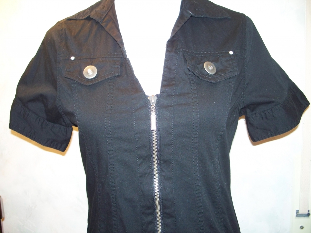 X-MAIL// Schwarzes Longshirt mit funkelnden Steinen NEU