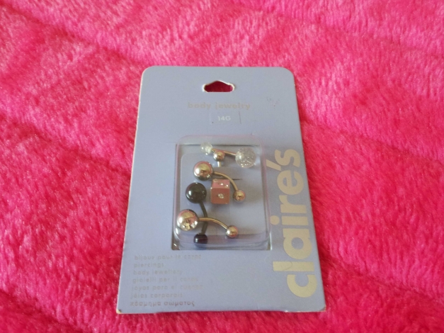 (Bauchnabel-)Piercings neu