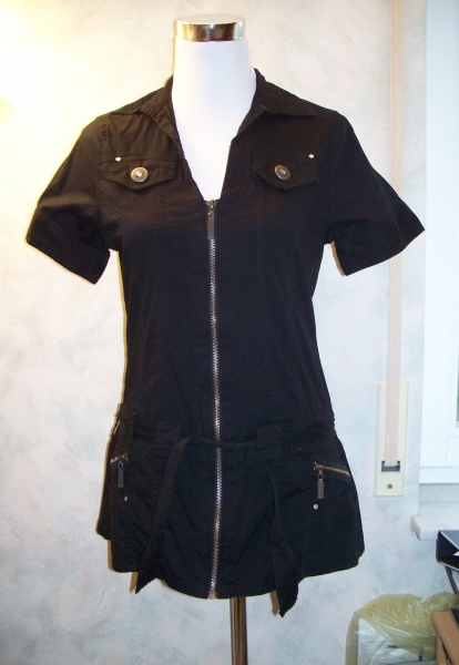 X-MAIL// Schwarzes Longshirt mit funkelnden Steinen NEU