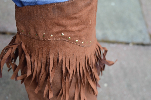 Schöne Cowboystiefel / Indianerstiefel mit Fransen Größe 41