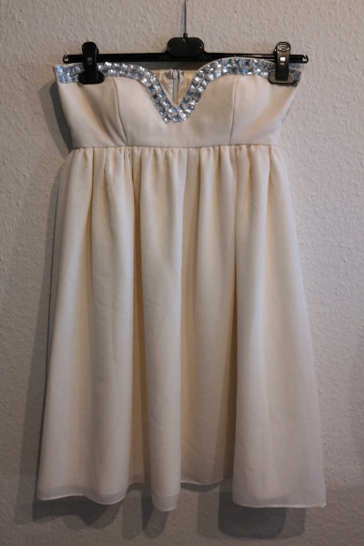 Trägerloses Abendkleid NEU