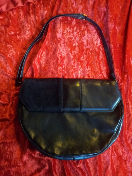 Handtasche/ Umhängetasche aus DDR Zeiten, selten in schwarz Vintage