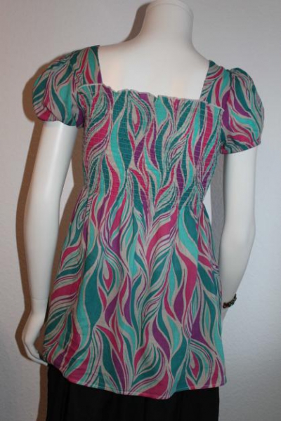 Oberteil grün-lila-pink mit Gummizug Brustbereich