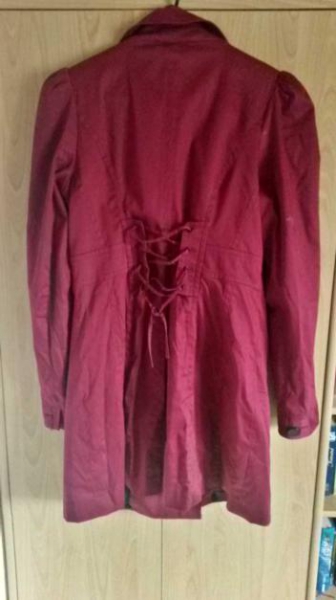 Beerenfarbener Mantel von Orsay