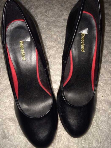 High Heels, rot, einmal getragen