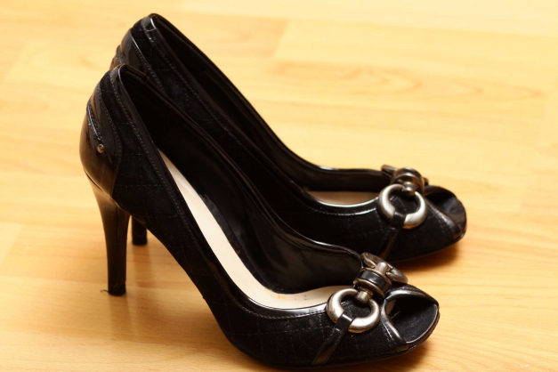 Zara Pumps schwarz Peeptoes