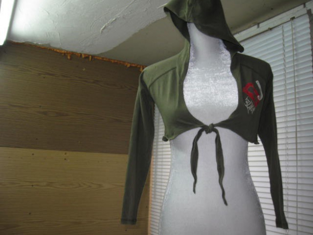 *** Bolero mit Kapuze ***