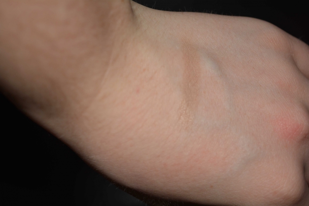 Manhattan Cover Stick