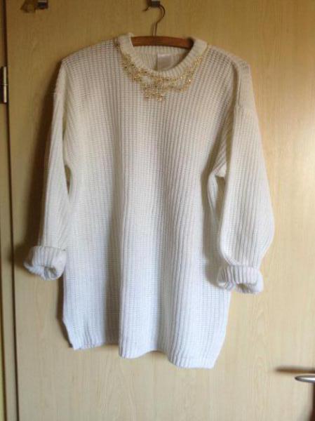 langer Pullover / weiß