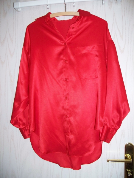 VINTAGE// Rote 80er-Longbluse (super-)oversized Uni Gr. 36-40