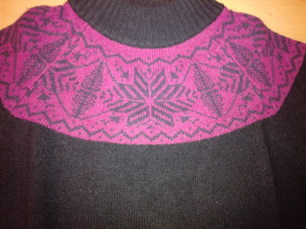 schwarzer Wollpulli -ungetragen-