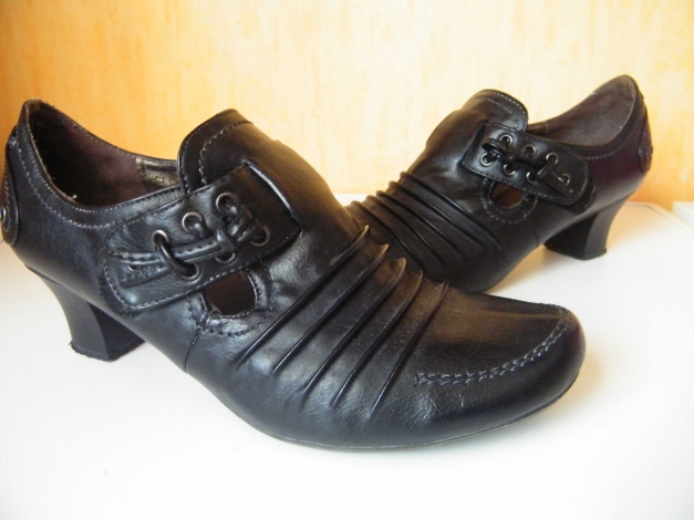 Schuhe Halbschuhe Gr.39 schwarz