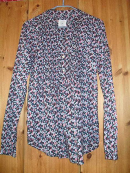 geblümte Bluse