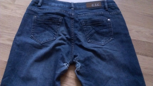 gebrauchte dunkle Jeans W29 Gr. M