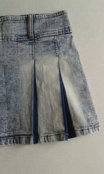 verwaschener blau weißer Jeans-Minirock mit Falten von Fishbone Gr. 36