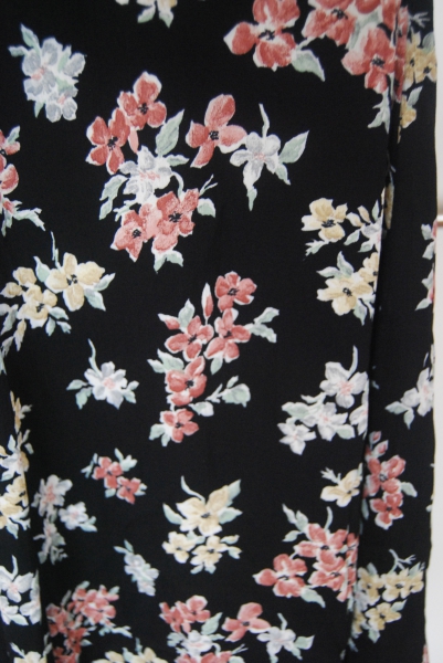 NICOWA  Design  Blümchen Kleid  Trendi