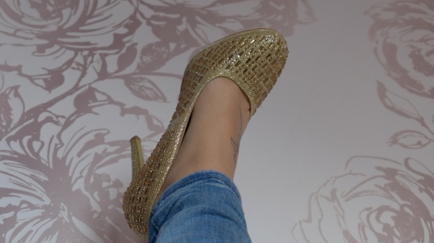 Goldene Glamour High Heels