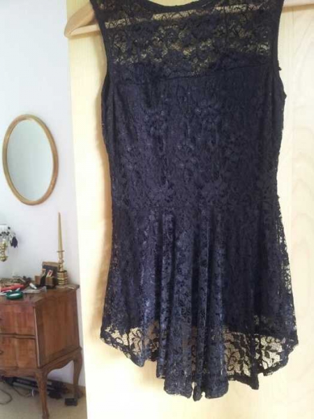 schwarze Bluse mit Spitze