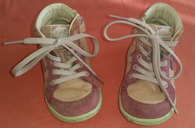 Rosa Stiefel von Geox