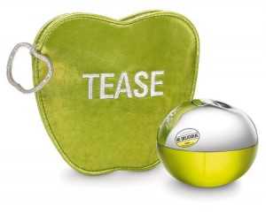 Schminktasche von DKNY in Apfelform