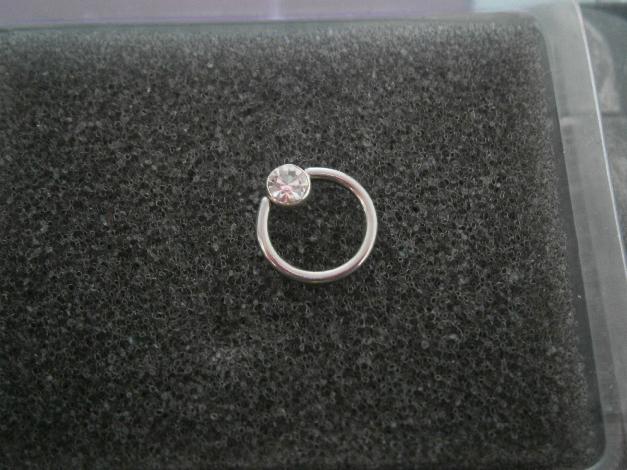 WUNDERSCHÖNES HELIX-PIERCING MIT STEINCHEN,NEU!!