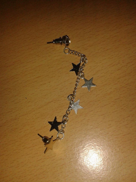 Helix Ohrstecker mit Kette & Sternen