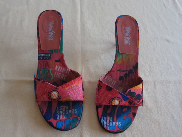 Bunte Pantoletten von Young Spirit