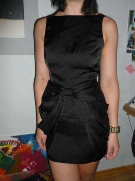  Schwarzes Abendkleid rückenfrei mit großer Schleife Rockabilly Vintage