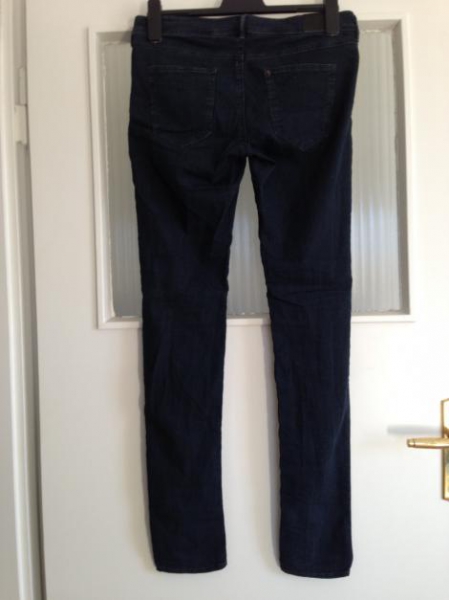 Röhrenjeans, dunkelblau