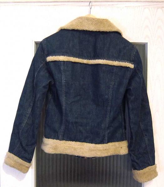 LEVIS-LEVI-STRAUSS-Jeans-Jacke-Gr-S-36-kuschligem-Teddy-Fell     