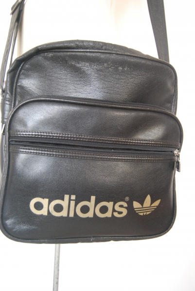 Adidas  Sneakertasche  Umhängetasche  Trendi