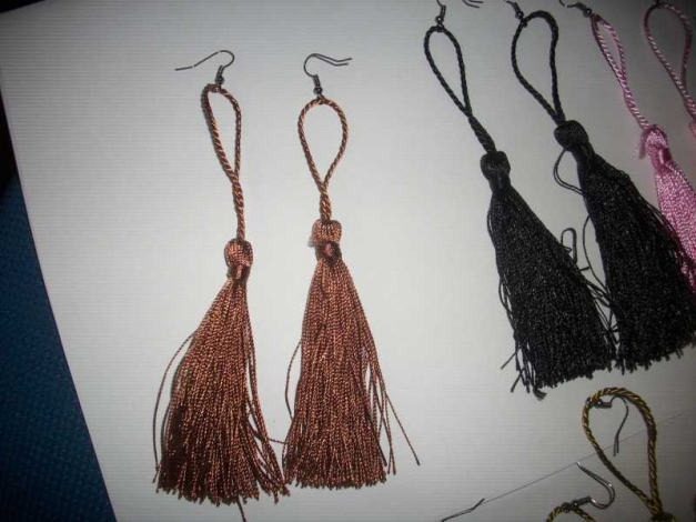 Witzige Ohrringe für Karneval