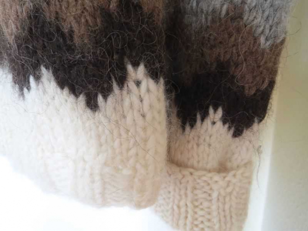 Wunderschöner vintage Strickpulli/Jacke aus Island 