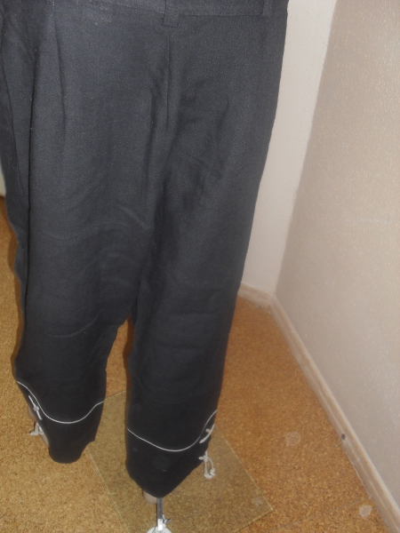 Gr 42 schwarze Trachten Hose mit Leinen