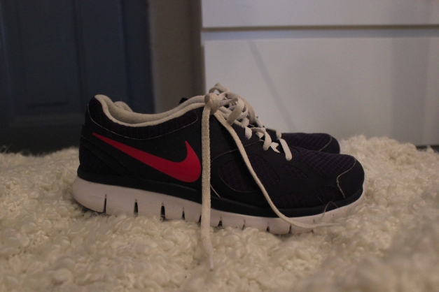 lila nike schuhe größe 39