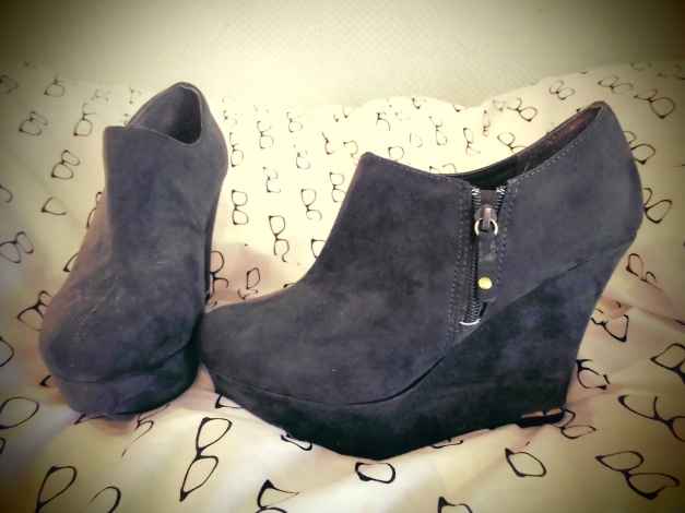 graue Wedges von Primark