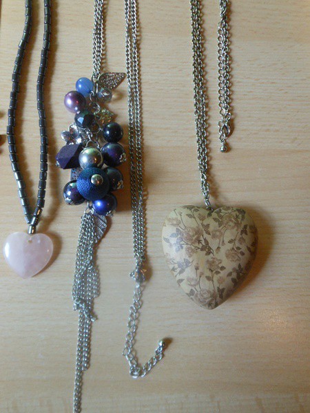 verschiedene Ketten, auch einzelnd zu verkaufen