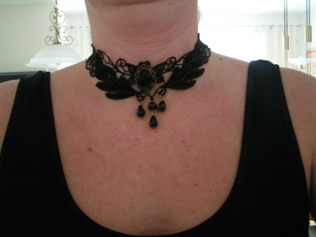 Kette Spitze Collier Halsband schwarz mit schwarzer Rose Gothic Burlesque Steampunk Barock Choker