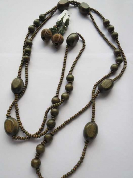 Set (Kette, Ohrringe und Armband )