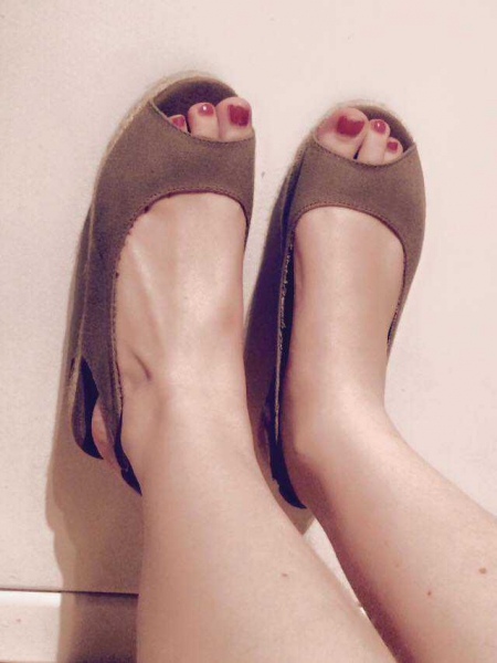 NEW YORKER // Slingback Peeptoes