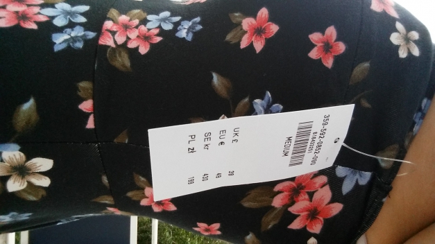 Neu! Hollister Kleid M 36 38 Blumen geblümt A-Linie Strandkleid