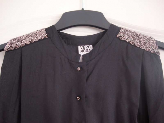 NEU! Vero Moda - Vokuhila Bluse mit Perlen