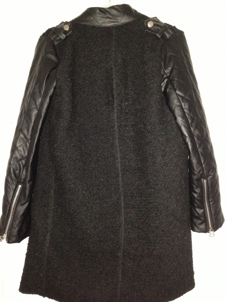 Blogger Mantel gesteppt Lederärmel schwarz mantel cmnc by Zara. Ausverkauft.NEU