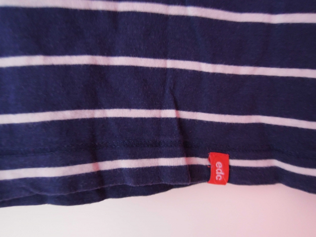 Blau/weiß gestreiftes Langarmshirt