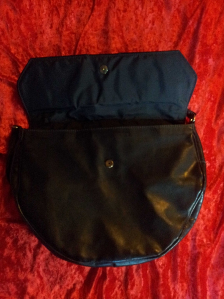 Handtasche/ Umhängetasche aus DDR Zeiten, selten in schwarz Vintage