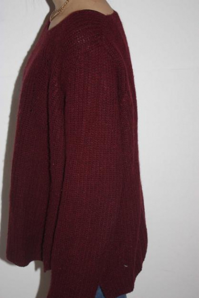Roter Strickpullover