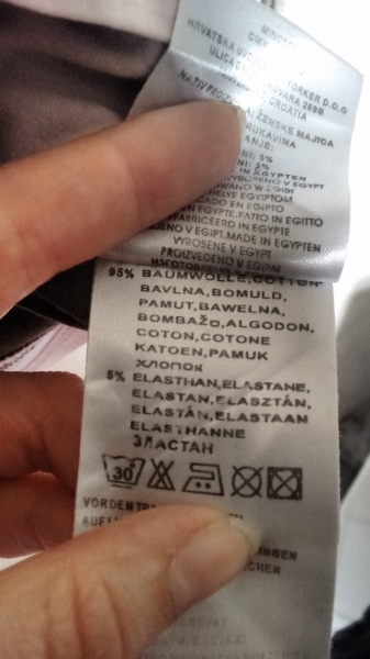 braunes Poloshirt mit rosa Details Gr. M